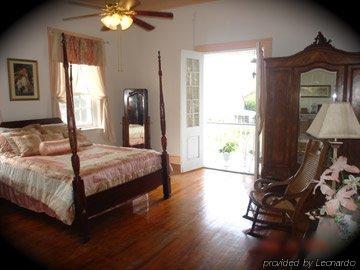 Old Castillo Bed And Breakfast Saint Martinville Rum bild